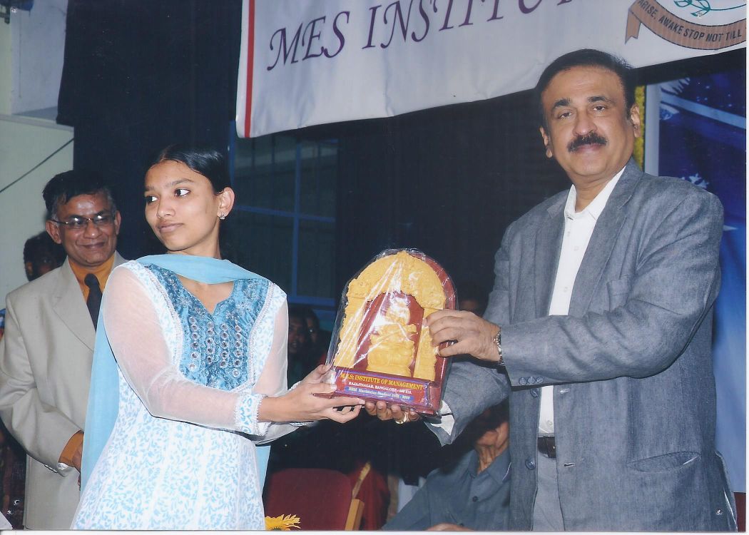 Ms. Roopa, being falicitated by Dr. A.N. Prabhu Deva, Vice Chancellor of Bangalore University at Graduation Cermony on 21st Jan. 2011